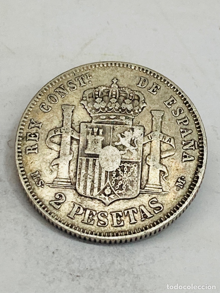 Monedas de Espa&ntilde;a: Moneda de plata de 2 pesetas 1882 - Foto 1