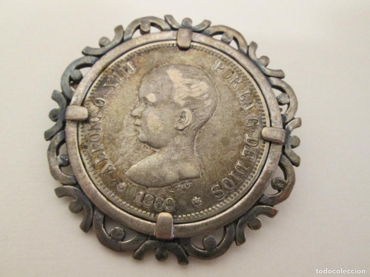 Monedas de Espa&ntilde;a: ANTIGUO BROCHE CON 5 PESETAS DE PLATA - Foto 3
