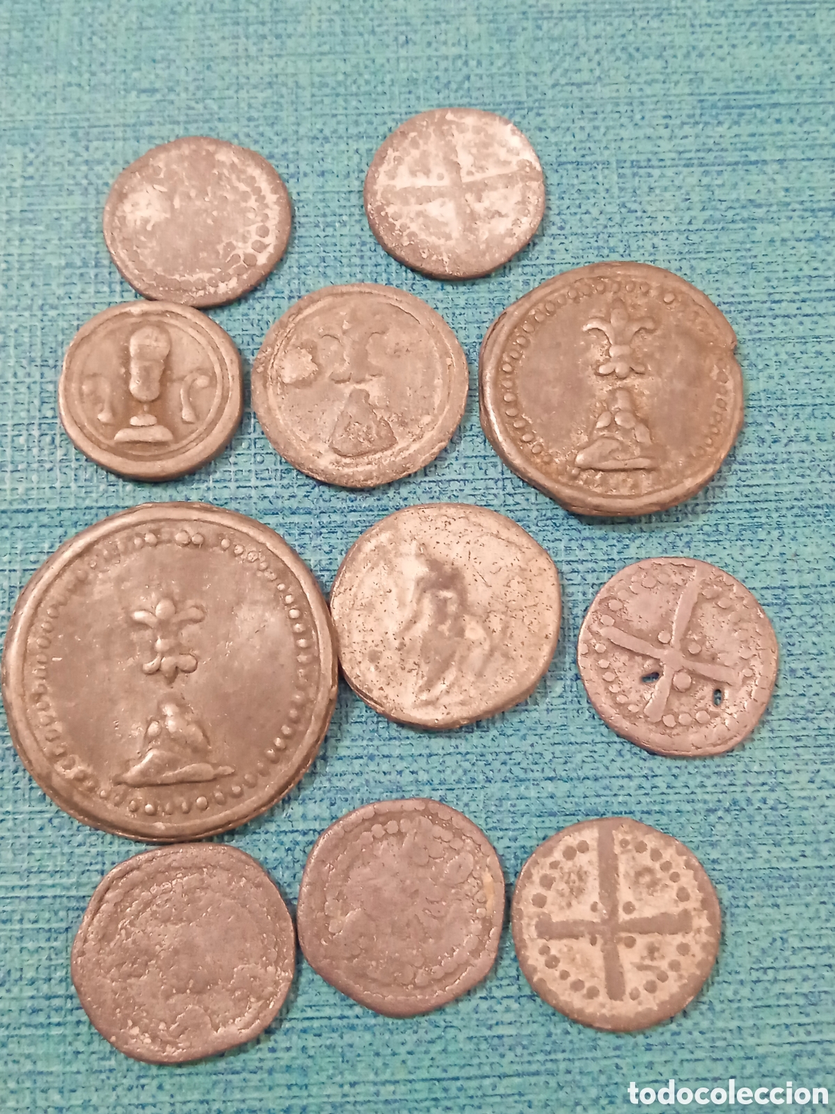 Moedas de Espanha: LOTE DE VEINTE PLOMOS DE DIVERSAS IGLESIAS DE MALLORCA SIGLOS XVI AL XVIII. DIVERSAS CONSERVACIONES.