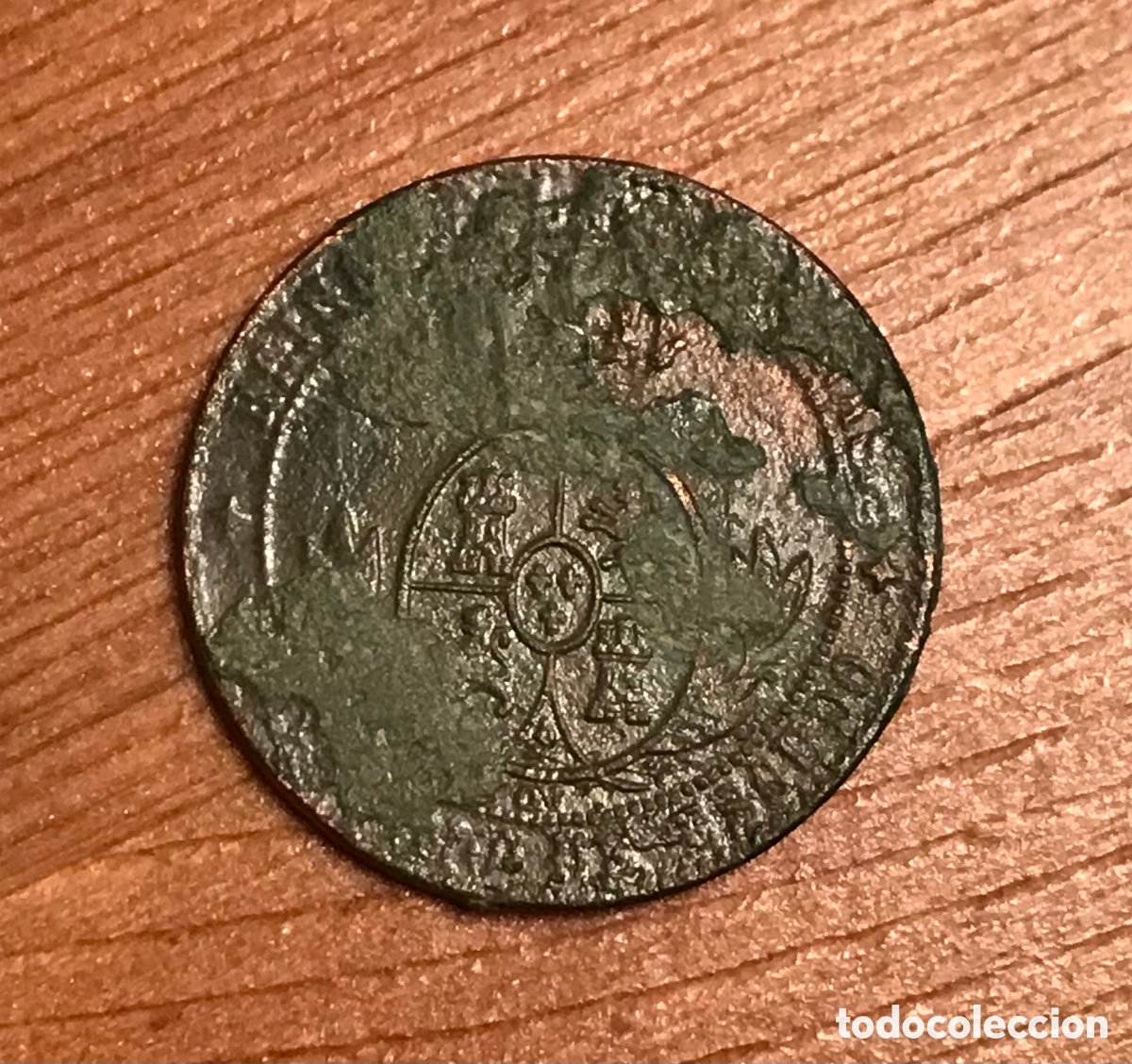 Monedas de Espa&ntilde;a: Moneda Isabel II. Un c&eacute;ntimo de escudo. Lote de 2. - Foto 5