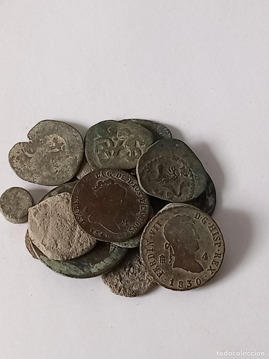 Monedas de Espa&ntilde;a: Lote 4 de 25 monedas espa&ntilde;olas, diferentes &eacute;pocas y estados. Para limpiar y expertizar. Oportunidad