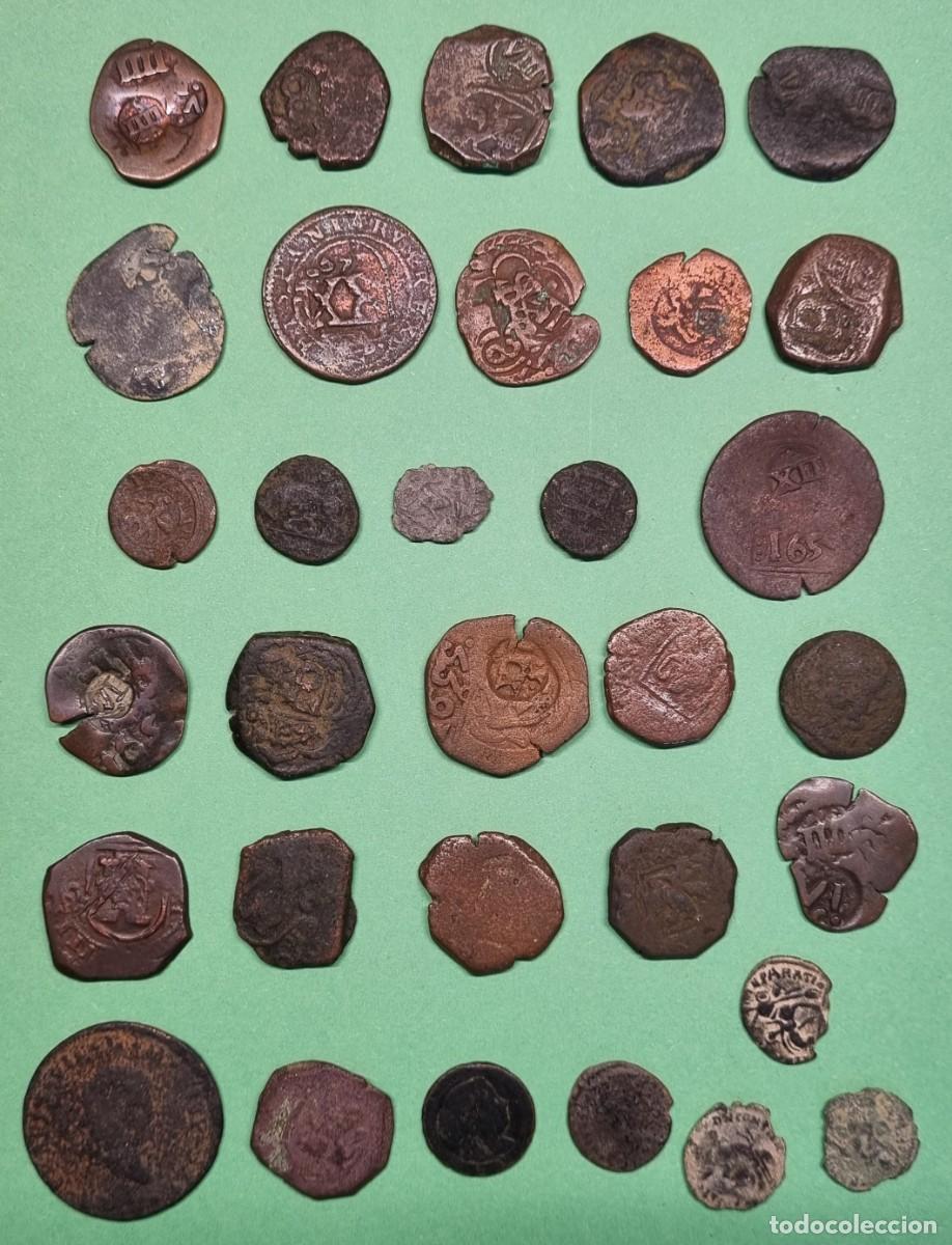 Monedas de Espa&ntilde;a: LOTE DE 32 MONEDAS RESELLOS ESPA&Ntilde;OLES Y ALGUNA ROMANA A IDENTIFICAR