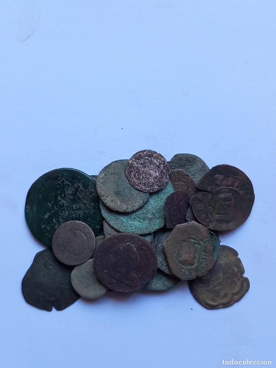 Monedas de Espa&ntilde;a: Lote n&uacute;mero 18 de 25 monedas espa&ntilde;olas para limpiar y expertizar, de Colecci&oacute;n particular.