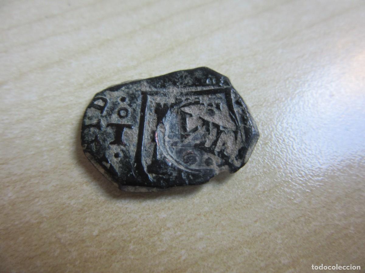 Monedas de Espa&ntilde;a: Moneda de 8 maraved&iacute;s de Felipe III emitida en Toledo en 162- resellada en Coru&ntilde;a en 1641