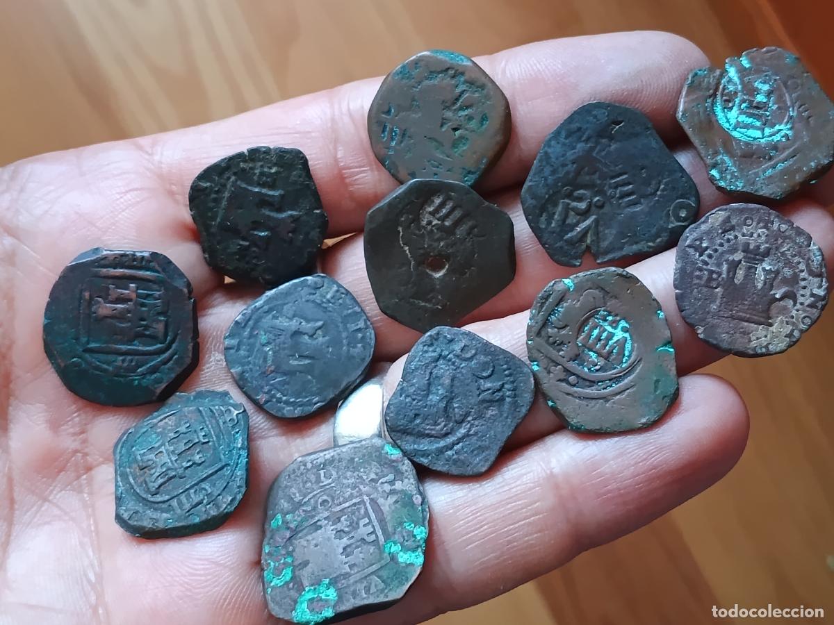 Monedas de Espa&ntilde;a: 12 monedas siglo XVII. Cortadillos, 8 maravedis, resellos
