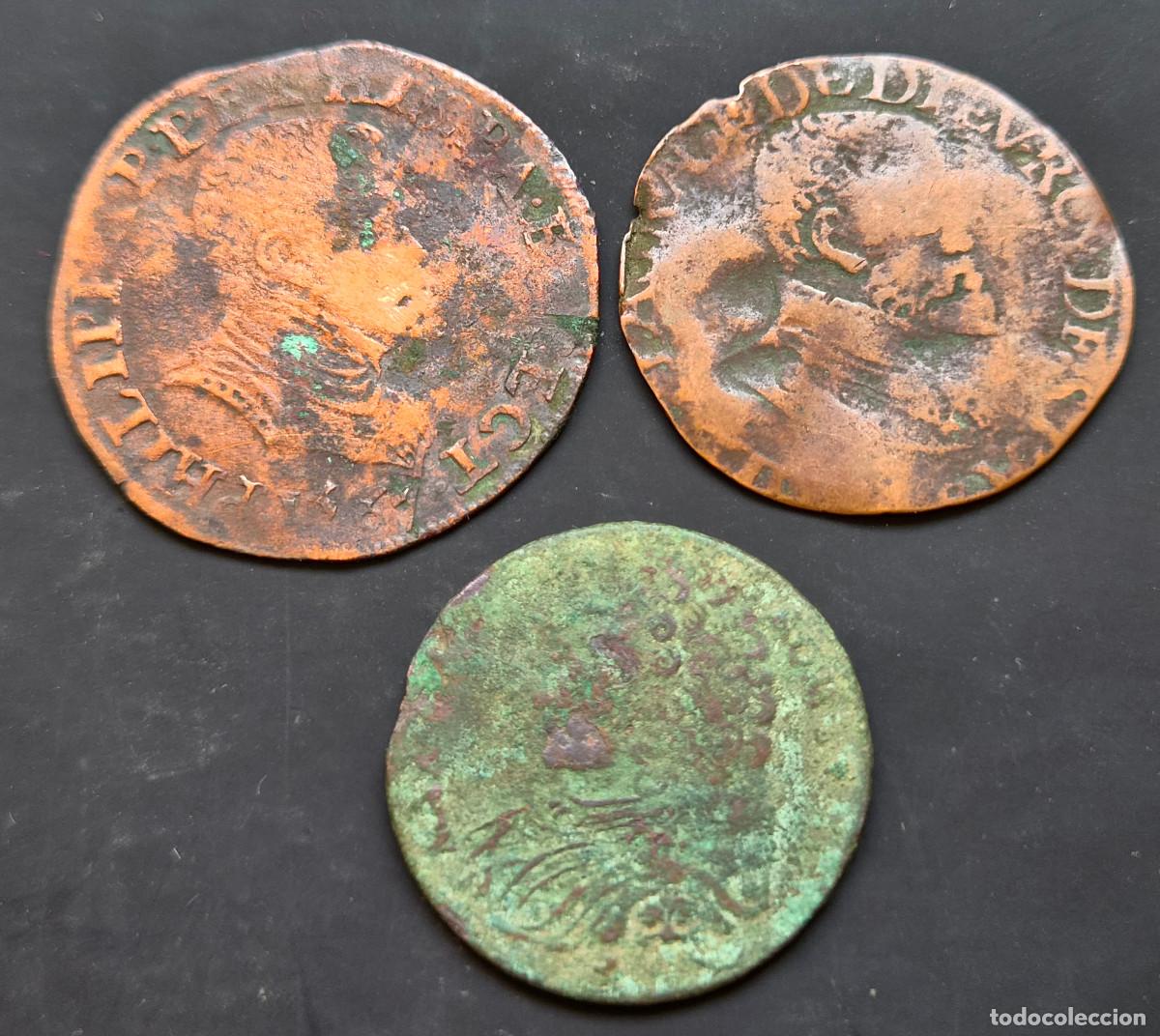 Monedas de Espa&ntilde;a: Lote 3 jetones. 2 de Felipe II 1567, y 1713. Curiosos