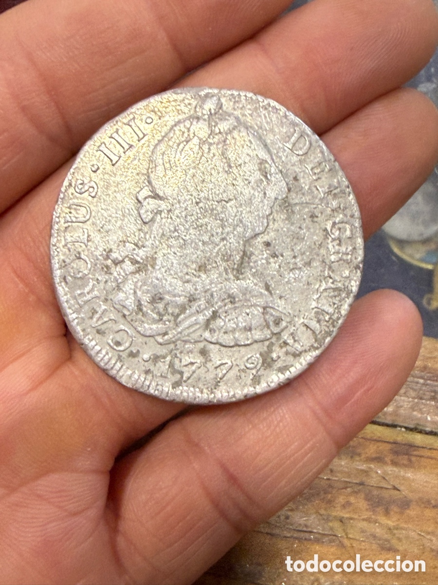 Monnaies d'Espagne: Carlos III 8 reales 1779 lima MJ oxidaciones marinas