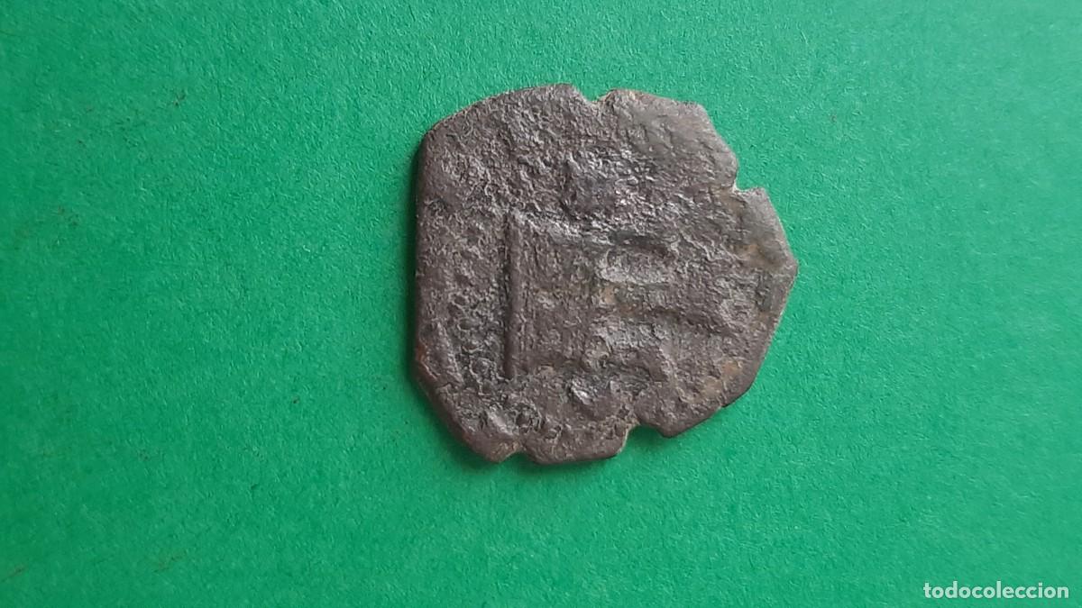 Monedas de Espa&ntilde;a: (FELIPE II)(SIN FECHA) 2 MARAVEDIS BURGOS LUNA MENGUANTE A DERECHA DE CASTILLO