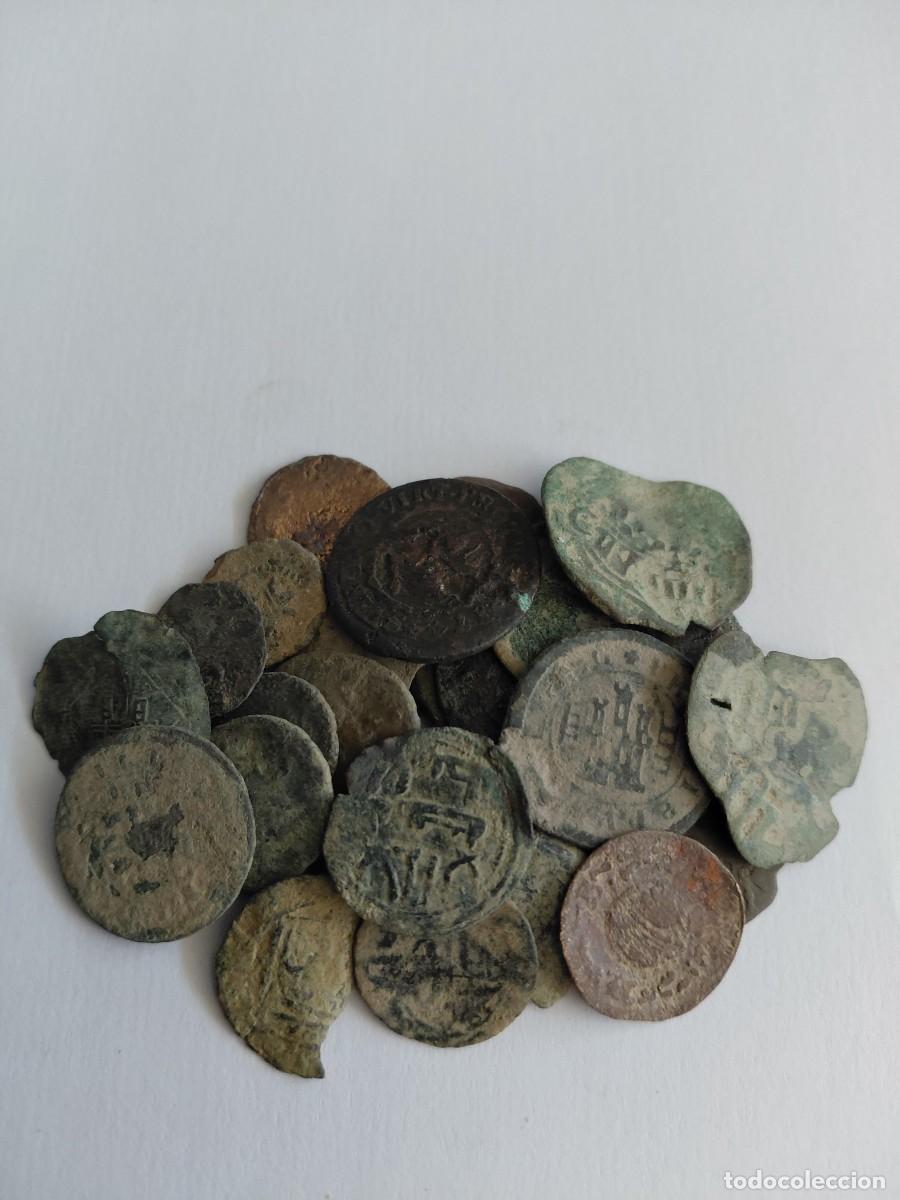 Monedas de Espa&ntilde;a: Lote n&uacute;mero 10 de 25 monedas espa&ntilde;olas a limpiar y clasificar. Oportunidad