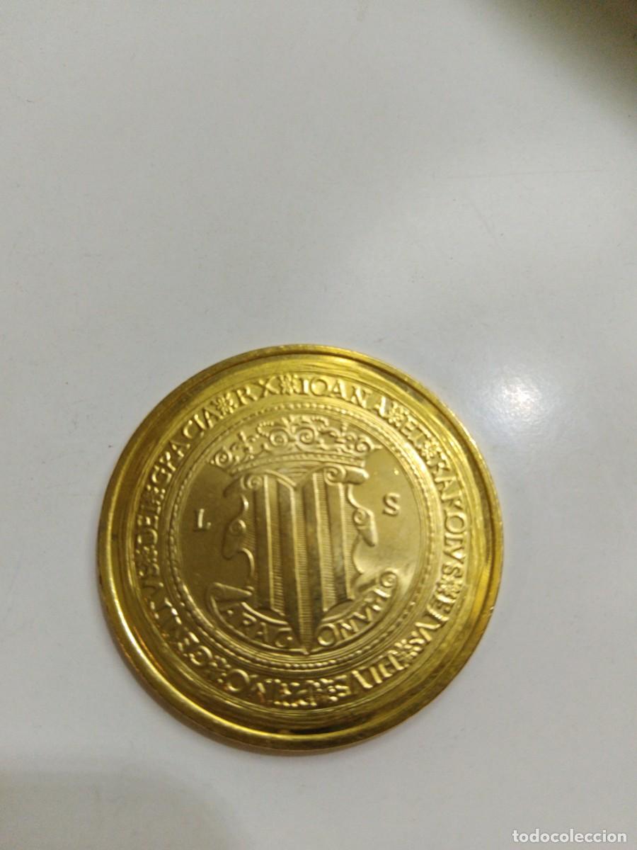Monedas de Espa&ntilde;a: Moneda 100 ducados ba&ntilde;ados en oro 24 kilates