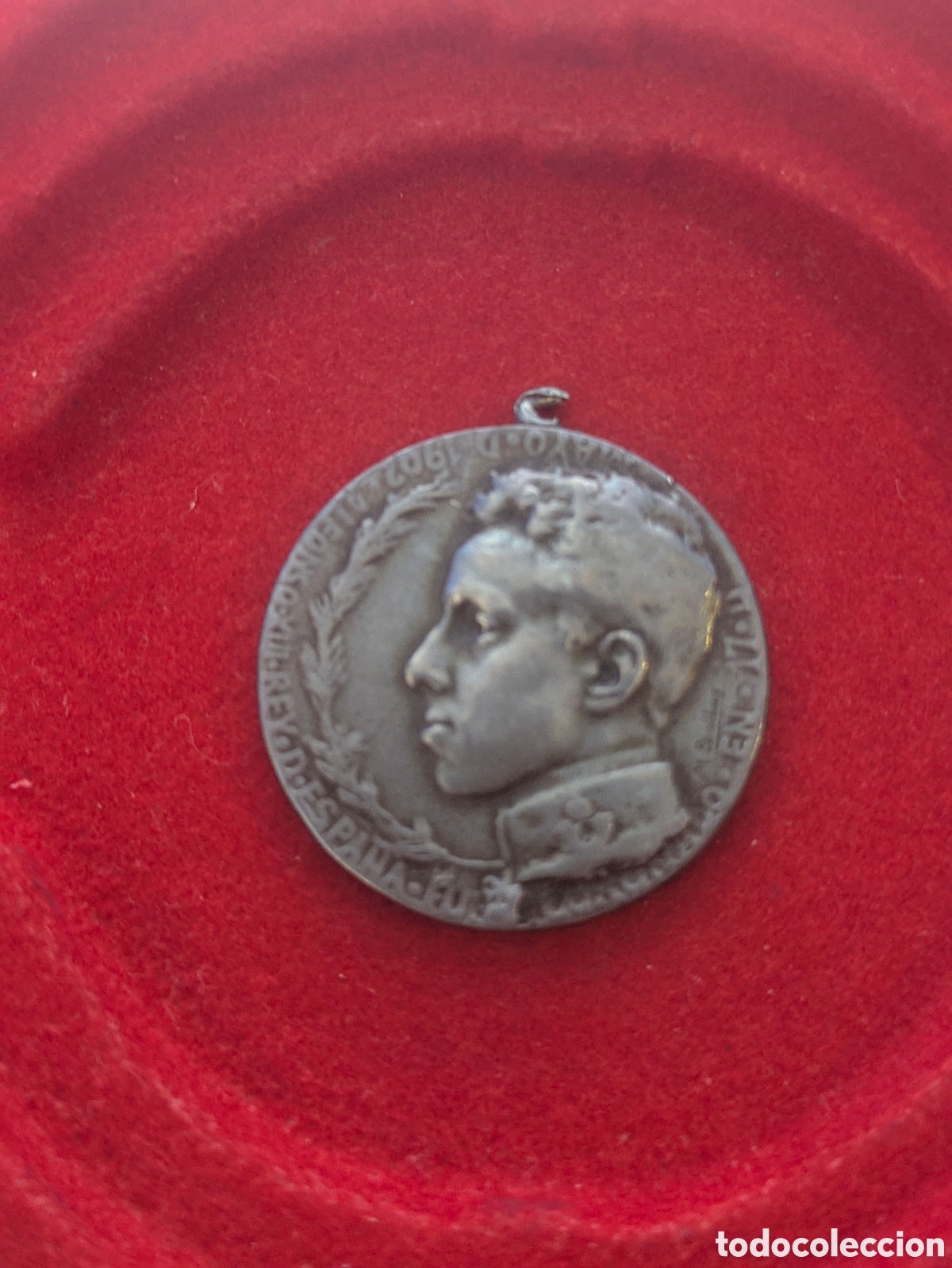 Monedas de Espa&ntilde;a: Medalla 1902 jura de alfonso xiii , firmada benlliure, Mide 24 mm.