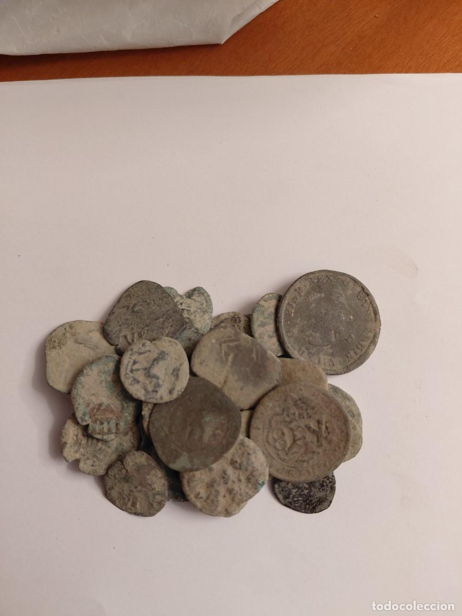 Monedas de Espa&ntilde;a: Lote n&uacute;mero 6 de 30 monedas espa&ntilde;olas a limpiar y clasificar. Oportunidad