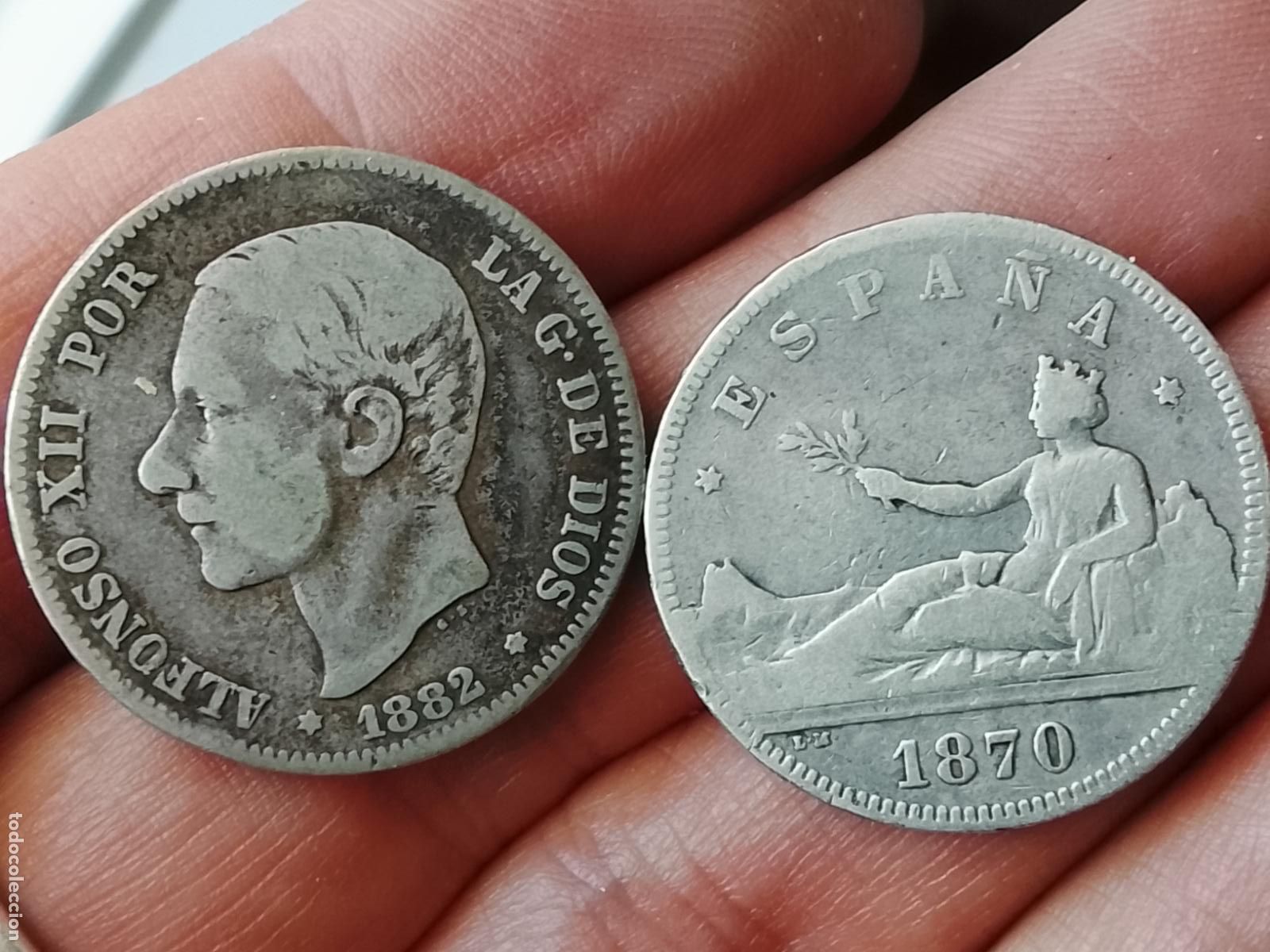 Monedas de Espa&ntilde;a: 2 monedas de 2 pesetas de plata