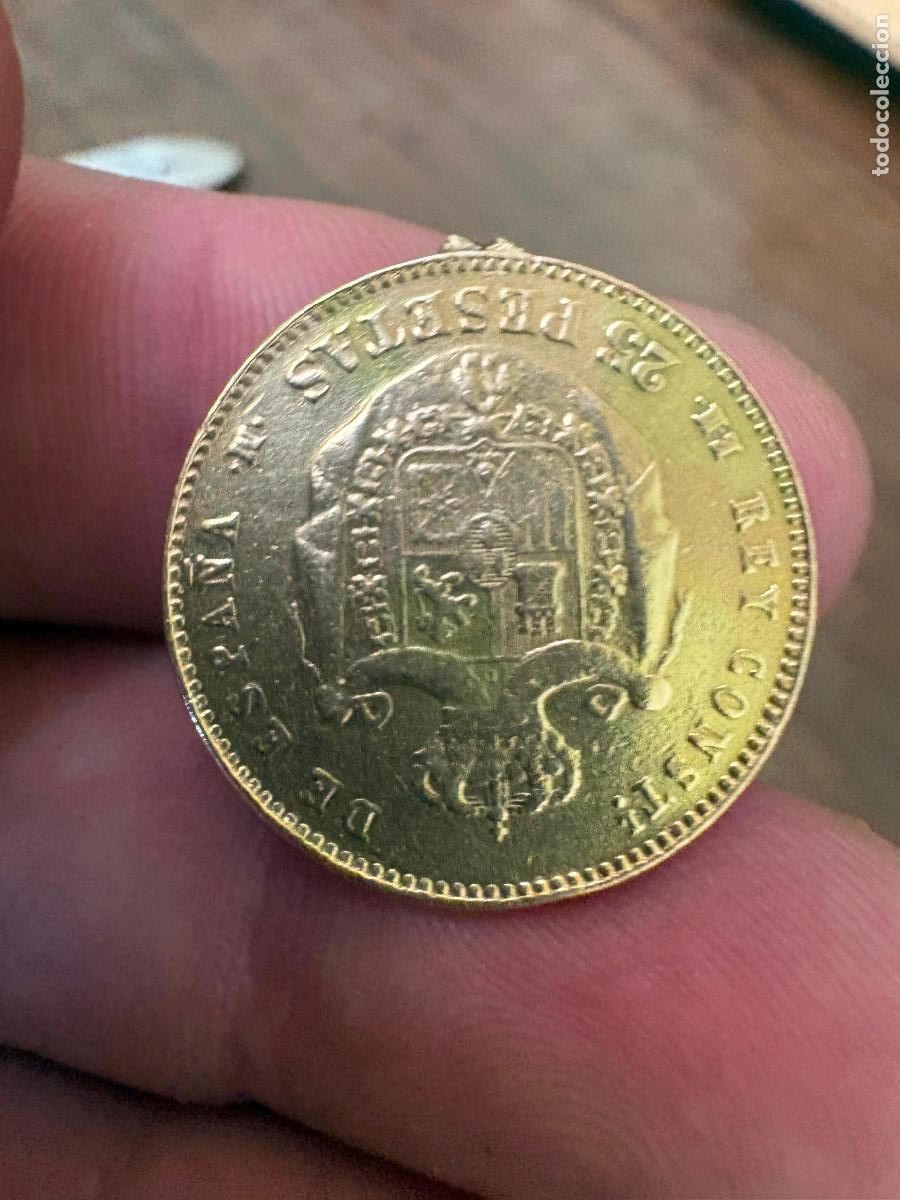 Monedas de Espa&ntilde;a: Moneda de oro de inversi&oacute;n 21,6 k oro procede de colgante
