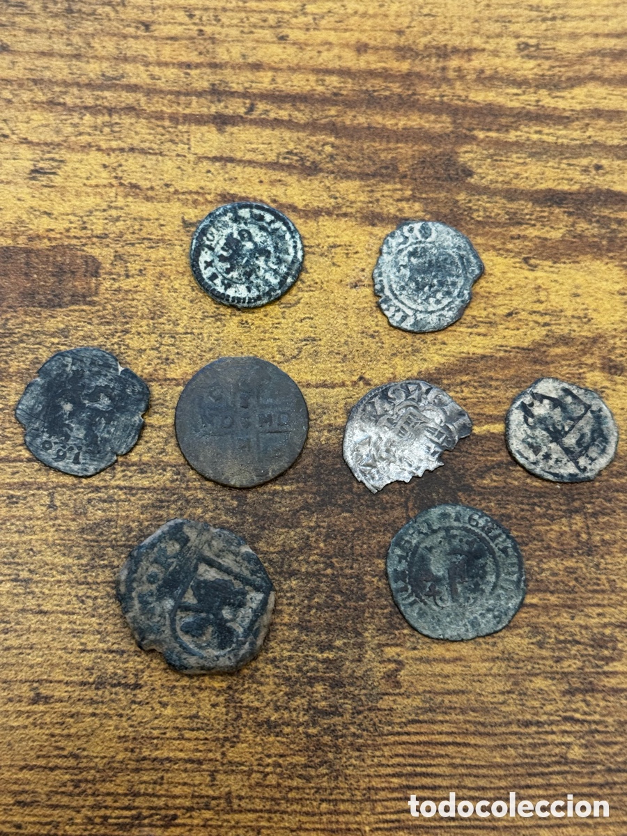 Monedas de Espa&ntilde;a: Lote de 8 monedas ibericas a identificar. 1 vellon y 7 cobres