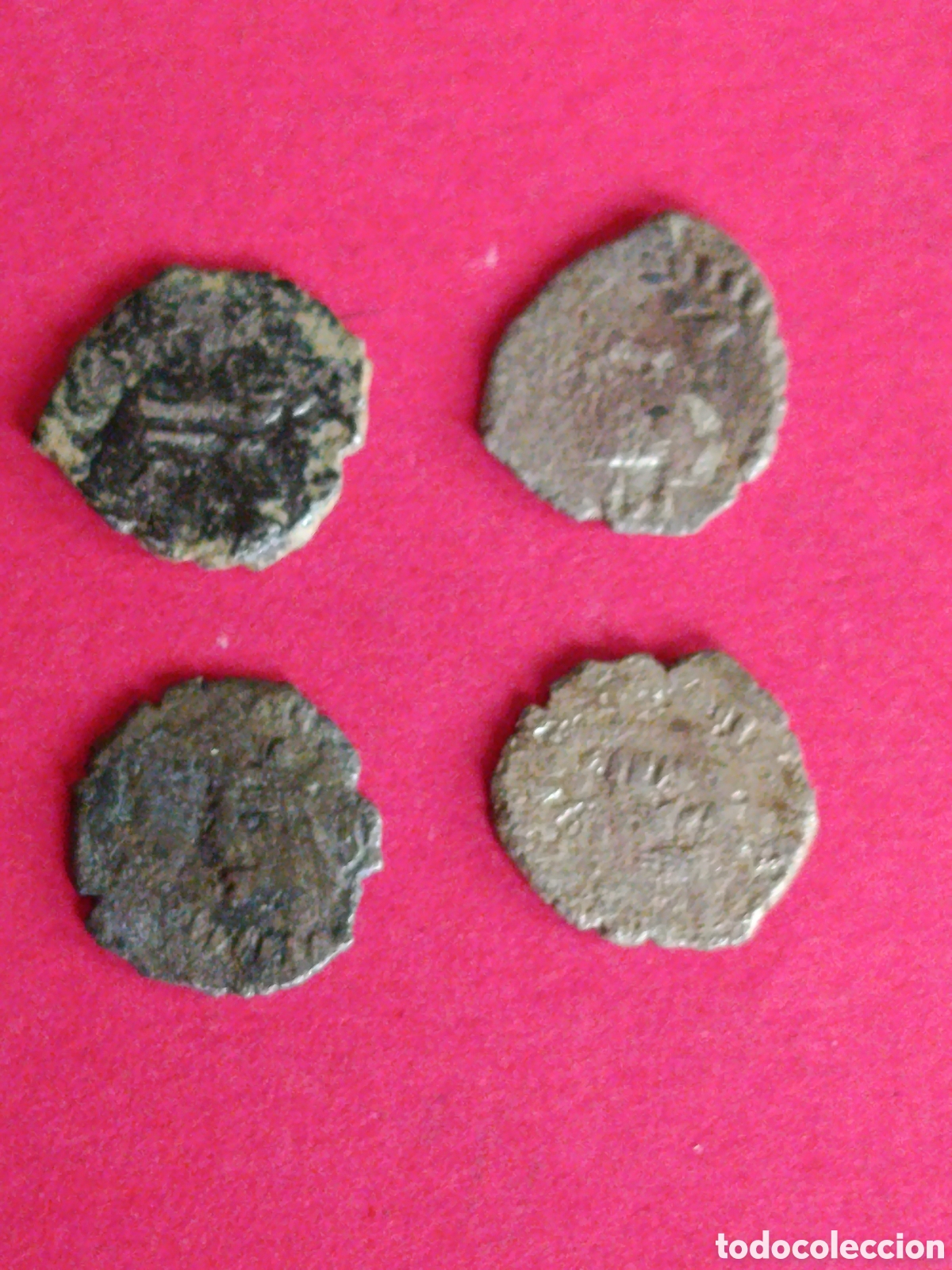 Monedas de Espa&ntilde;a: CARLOS I. LOTE DE 4 DINERILLOS DE VELL&Oacute;N.