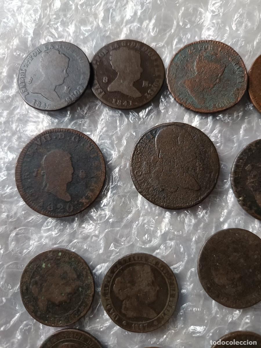 Monedas de Espa&ntilde;a: Lote de monedas maradevis e Isabel II cobre - Foto 2