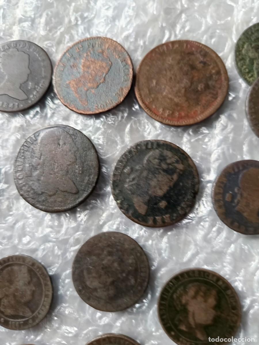 Monedas de Espa&ntilde;a: Lote de monedas maradevis e Isabel II cobre - Foto 3