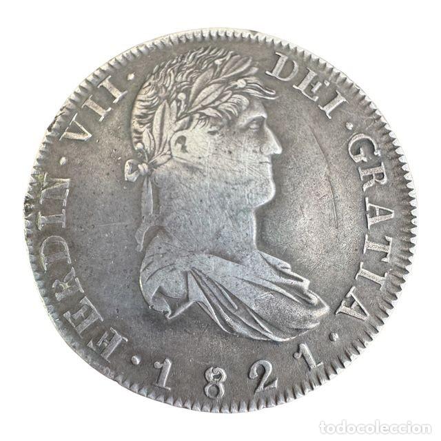 Monedas de Espa&ntilde;a: Fernando VII. 8 Reales 1821 Zacatecas RG 26,8 gr Suave p&aacute;tina. Leve fallo de cu&ntilde;o en reverso
