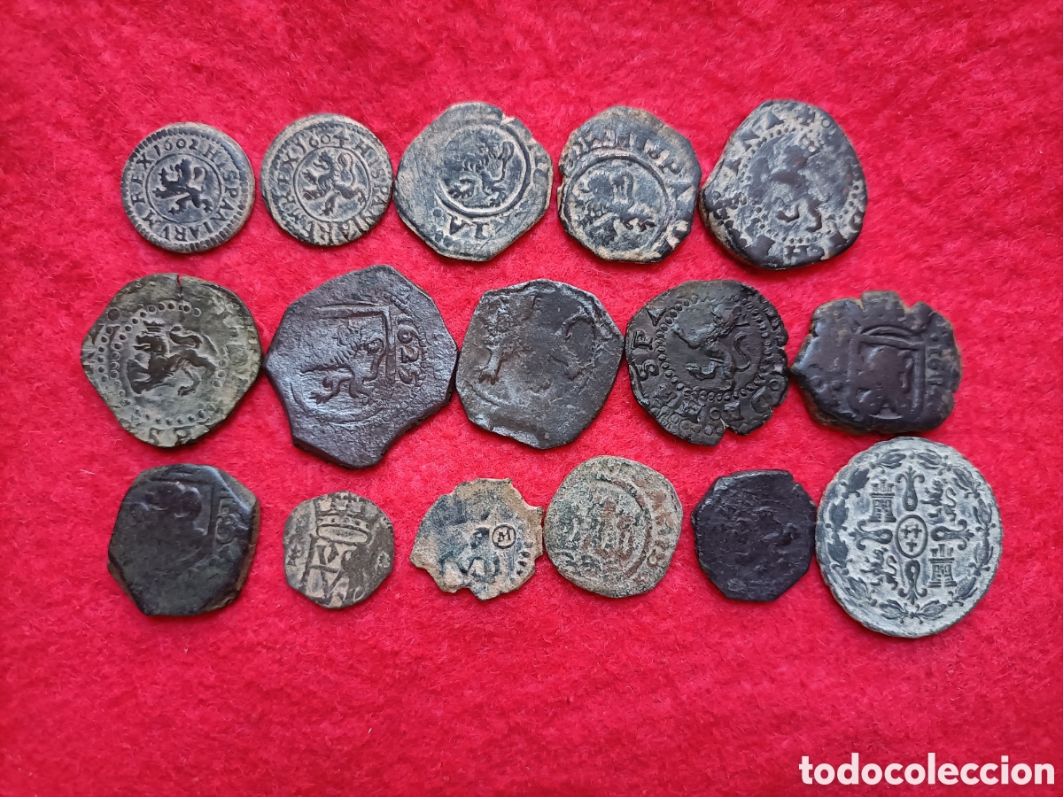 Monedas de Espa&ntilde;a: Lote Maraved&iacute;s Felipe II, III. CARLOS III
