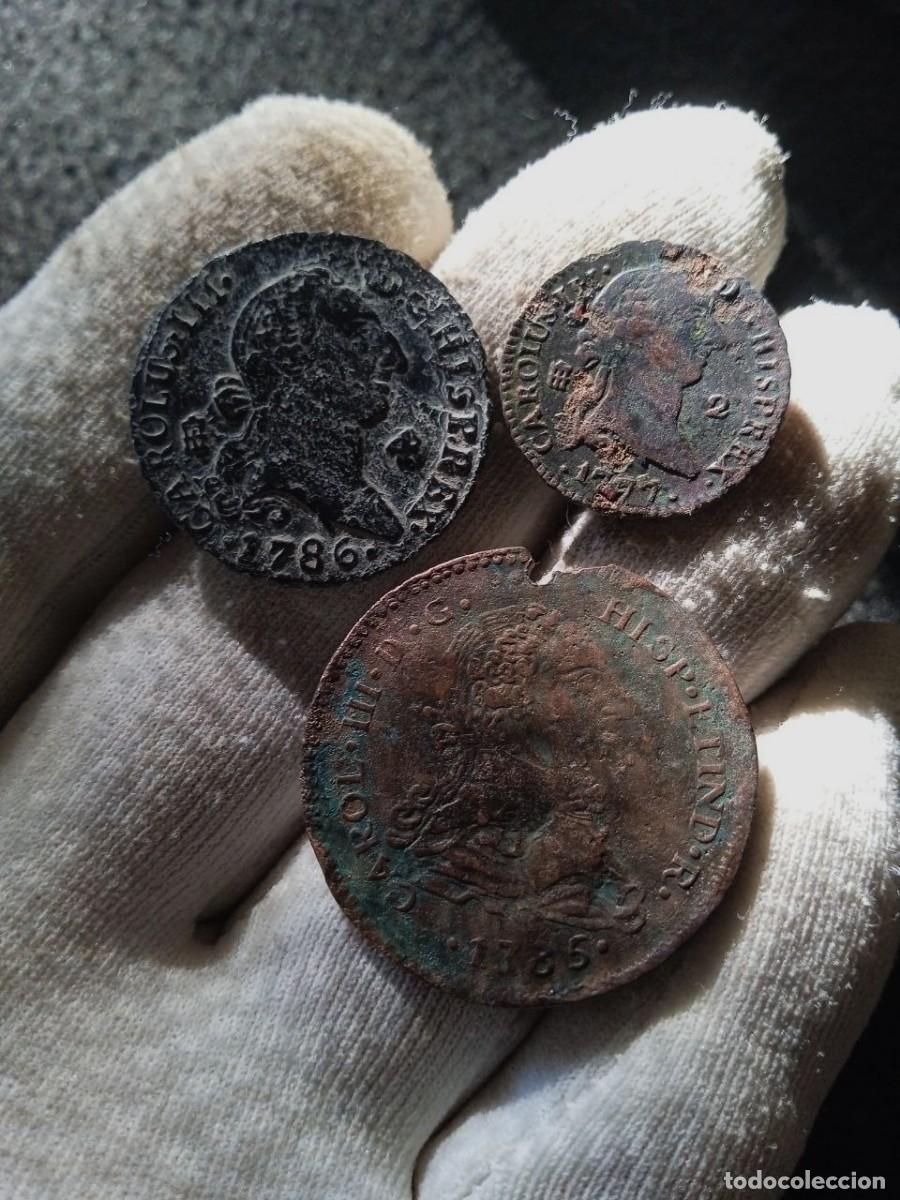 M&uuml;nzen von Spanien: Lote de 3 cobres de Carlos III, DOS MONEDAS Y MEDALLA