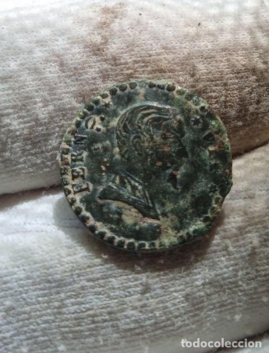 Monedas de Espa&ntilde;a: Raro boton de Fernando VII, variante de Busto con barba y bigote