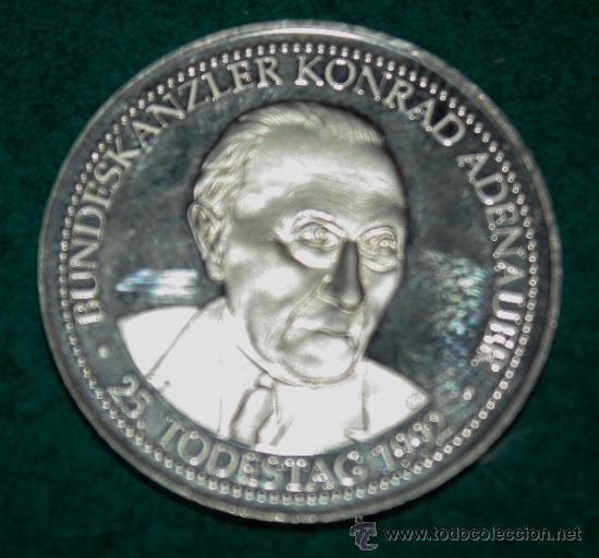 Euros: MONEDA ALEMANA PARECE DE PLATA