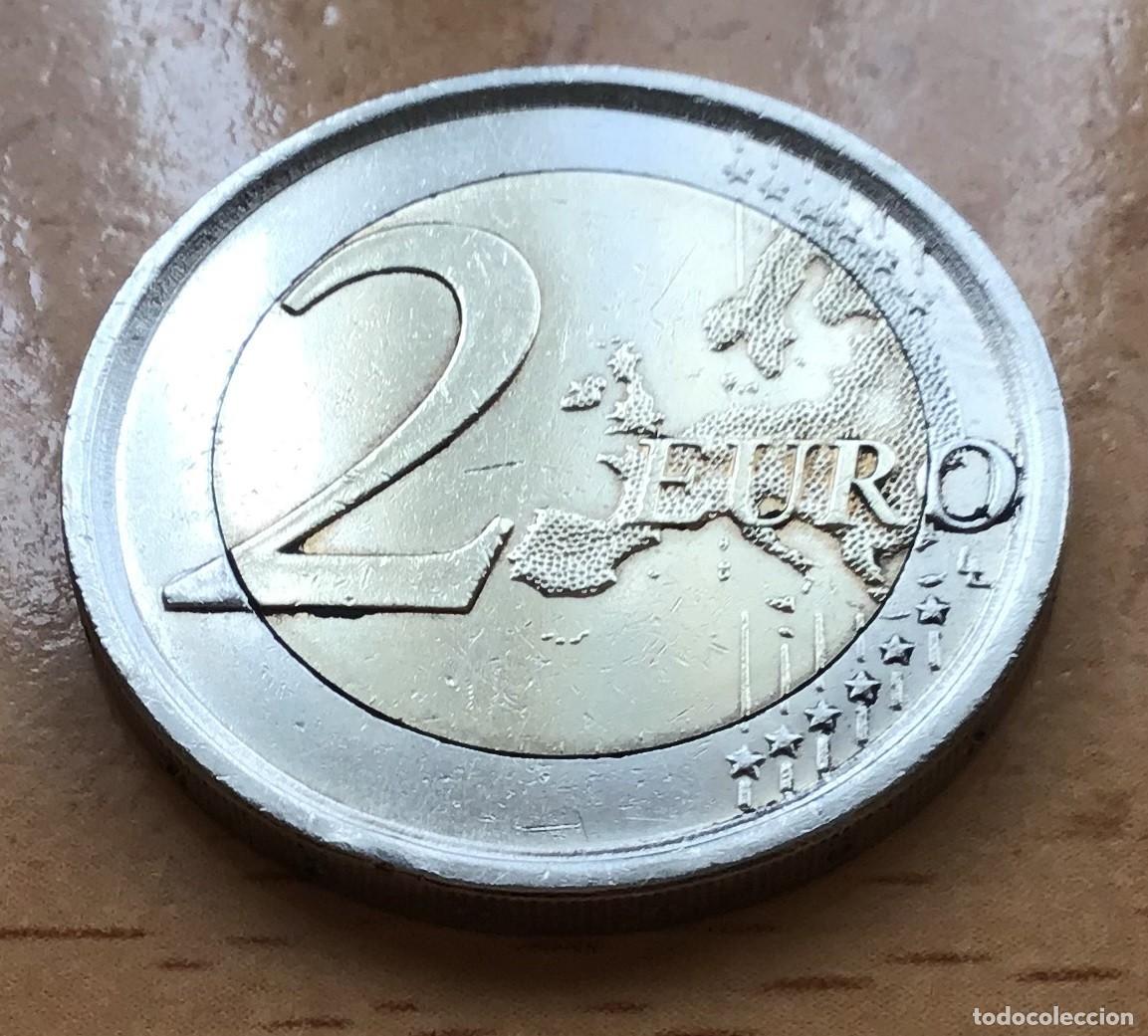 Euros: 2 euros de Espa&ntilde;a. A&ntilde;o 2011 - Foto 2