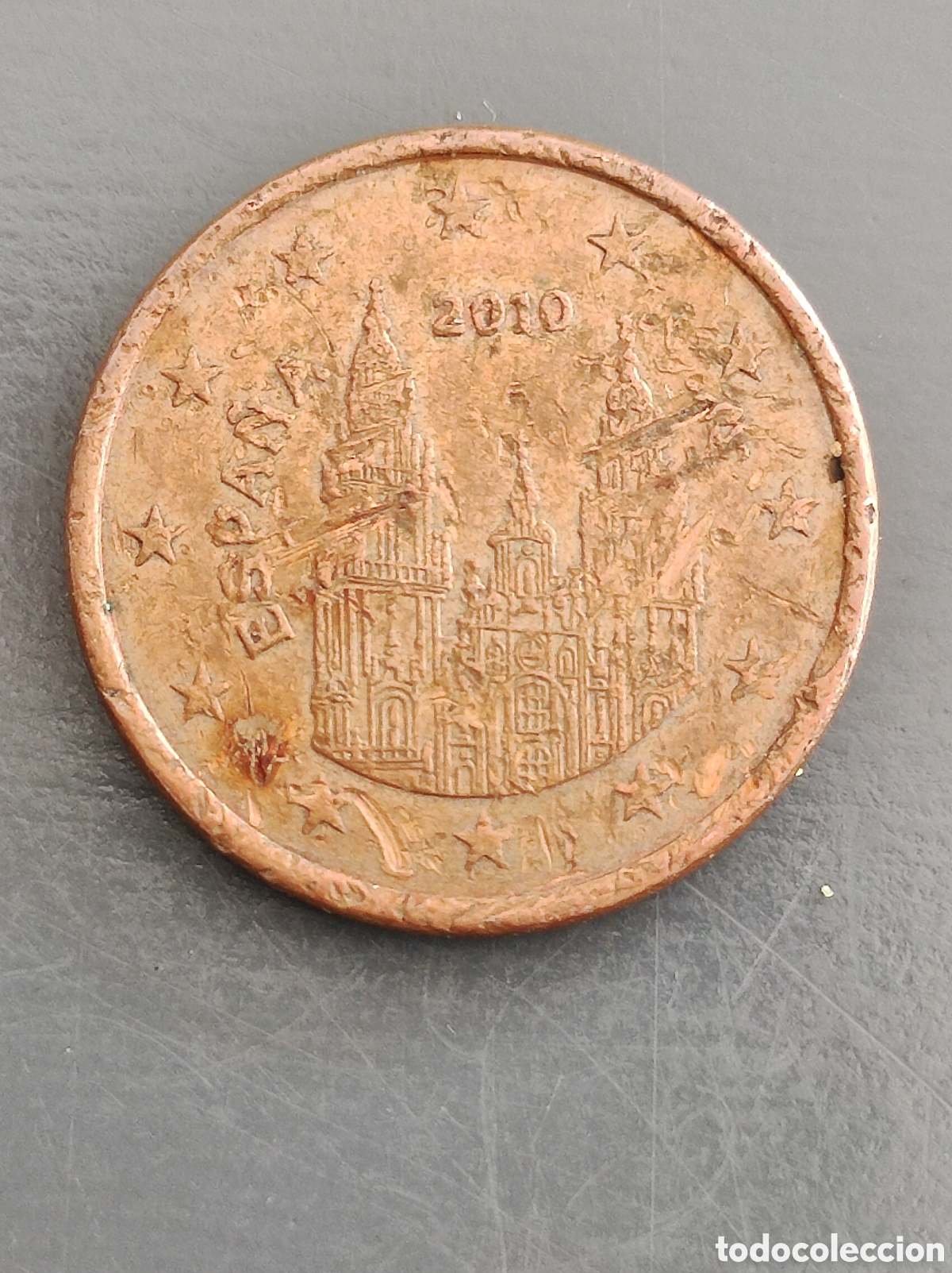 Euros: Moneda 5 c&eacute;ntimos 2010 error acunaccion y exceso de material - Foto 1