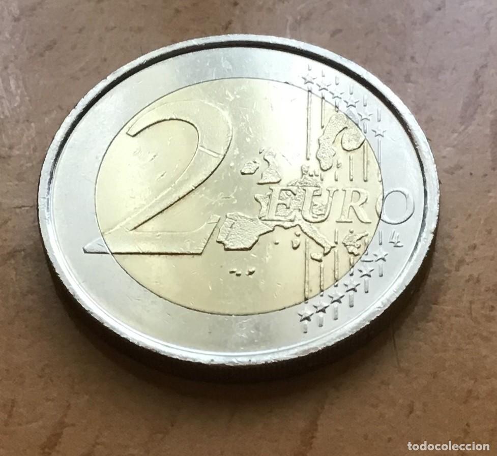 Euros: 2 euros de Espa&ntilde;a. A&ntilde;o 2004 - Foto 2