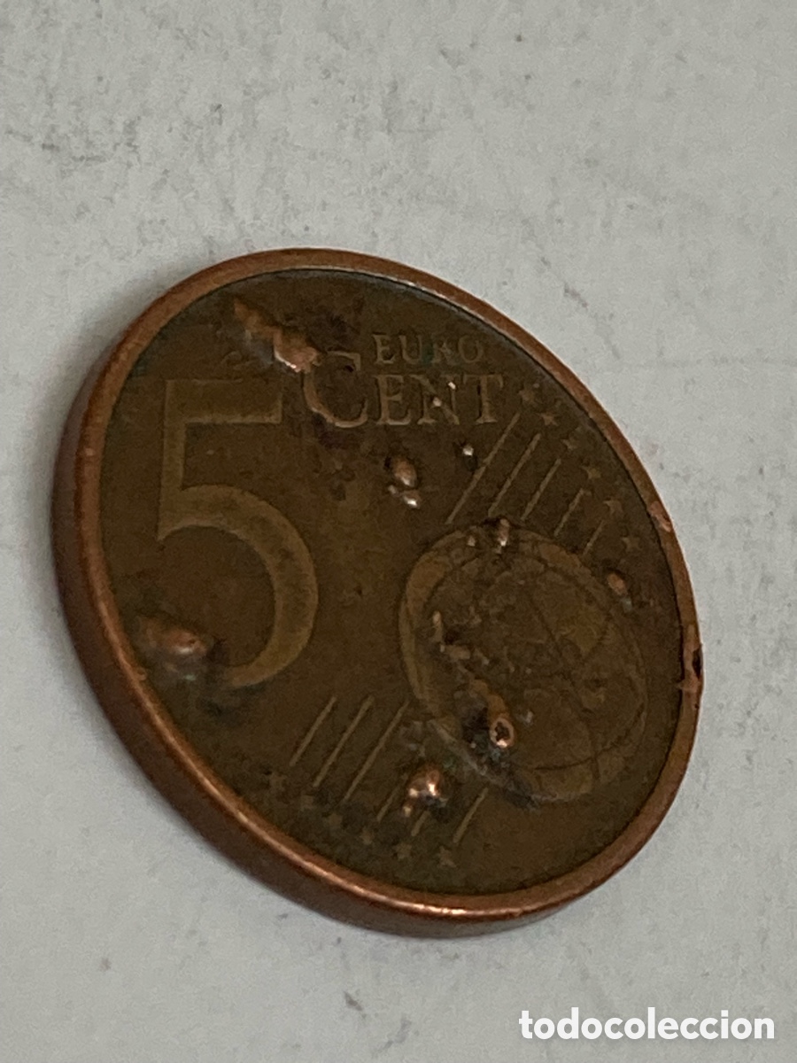 Euros: Moneda con error de imprenta 5 c&eacute;ntimos Euro 2001 /M37 - Foto 1