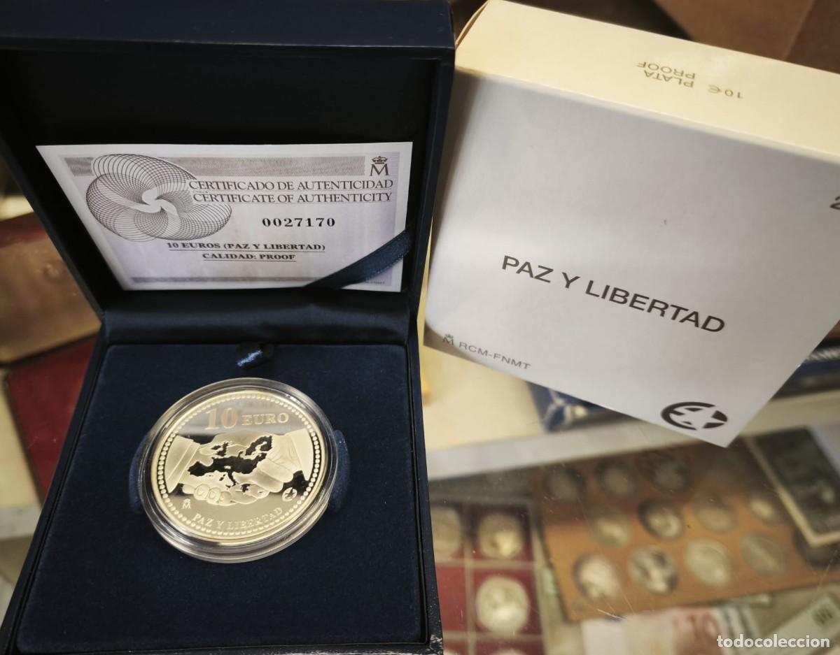 Euros: Espa&ntilde;a estuche 10 Euros Paz y libertad 2005 Km 1065 Plata Proof