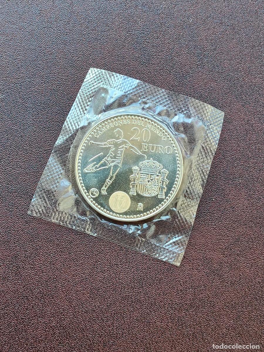 Euros: MONEDA DE 20 EUROS DEL A&Ntilde;O 2010.CAMPEONES DEL MUNDO.DE PLATA.ORIGINAL%