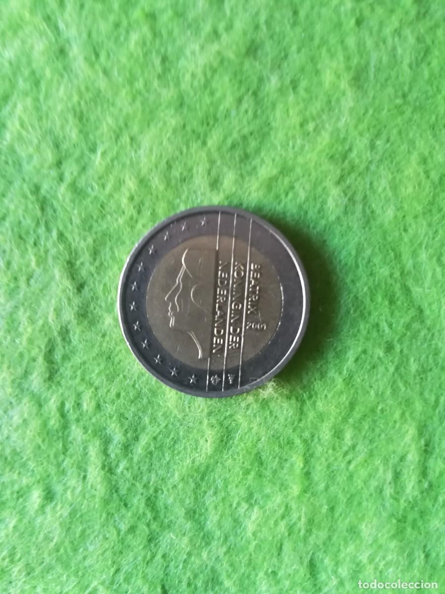 Euros: Moneda antigua 2 euros Paises Bajos reina Beatriz 2001