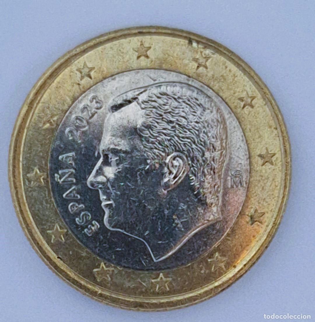 Euros: 1 &euro; 2023 Francia - Arbol de la vida - descentrado y defectos en 2 caras