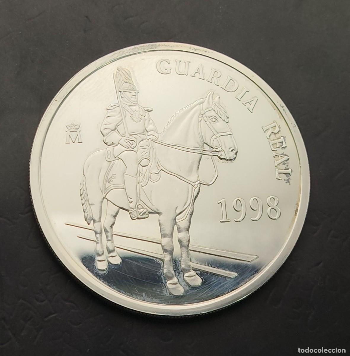 Euros: ESPA&Ntilde;A A&Ntilde;O 1992 , 5 EUROS PLATA (925) &rdquo; GUARDIA REAL &rdquo;