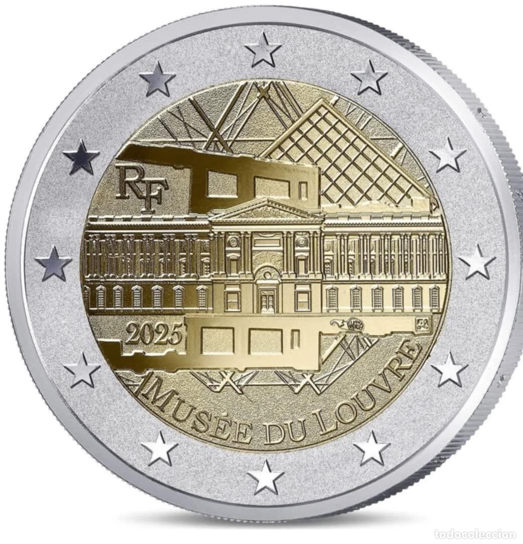 Euros: FRANCIA 2 EURO 2025 CONM. MUSEO DEL LOUVRE - EN COINCARD ALEATORIA -