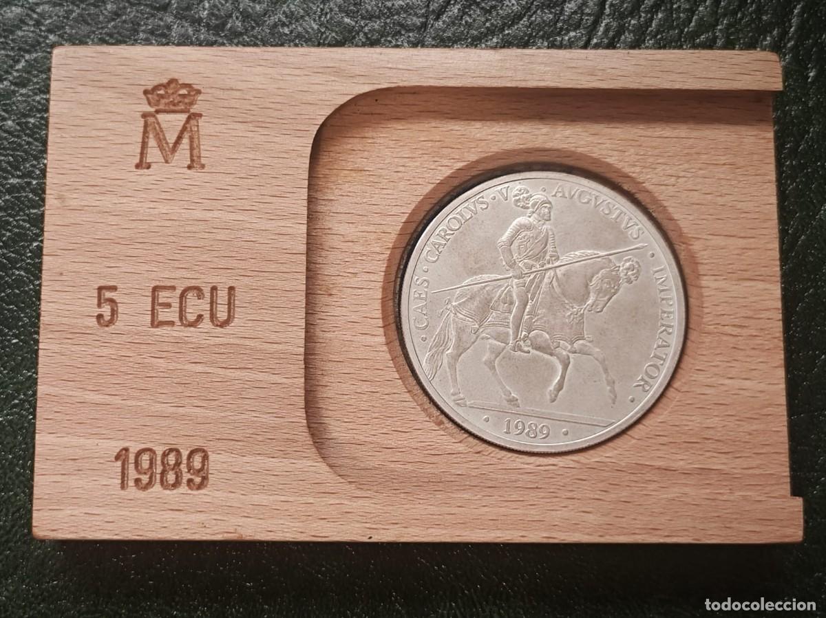Euros: Moneda 5 ECU Carlos V 1989 Plata Proof con caja de madera original FNMT &ndash; Excelente conservaci&oacute;n