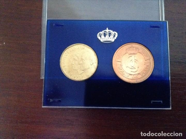 Monedas FNMT: Moneda 500 pesetas y medalla de bronce - Foto 1