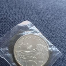 Monedas FNMT: MONEDA DE 2000PTS DE PLATA EN SU FUNDA DE LA FMT. Lote 396325064