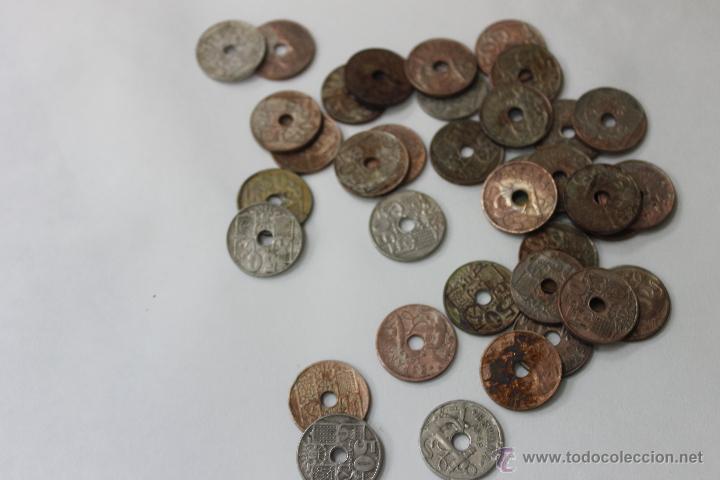 Monedas Franco: LOTE DE 50 MONEDAS DE 50 CENTIMOS  1949 - Foto 2