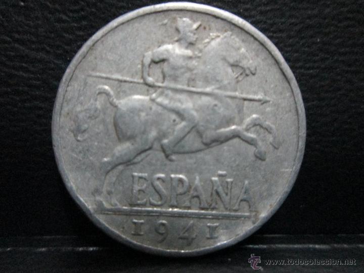 Monedas Franco: 10 centimos 1941 variante plus con V BC ESCASA - Foto 1