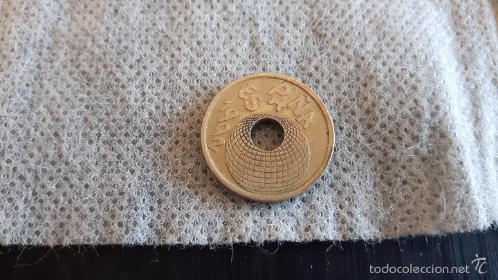 Monedas Franco: MONEDA DE 25 PESETAS DE SEVILLA 92 - Foto 2