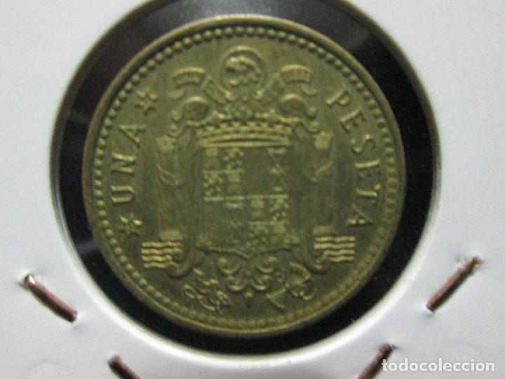 Monedas Franco: 1 p3seta 1966 estrellas 19 72 ebc - Foto 2