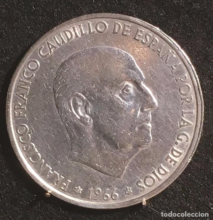Que Es Palo Recto En Una Moneda