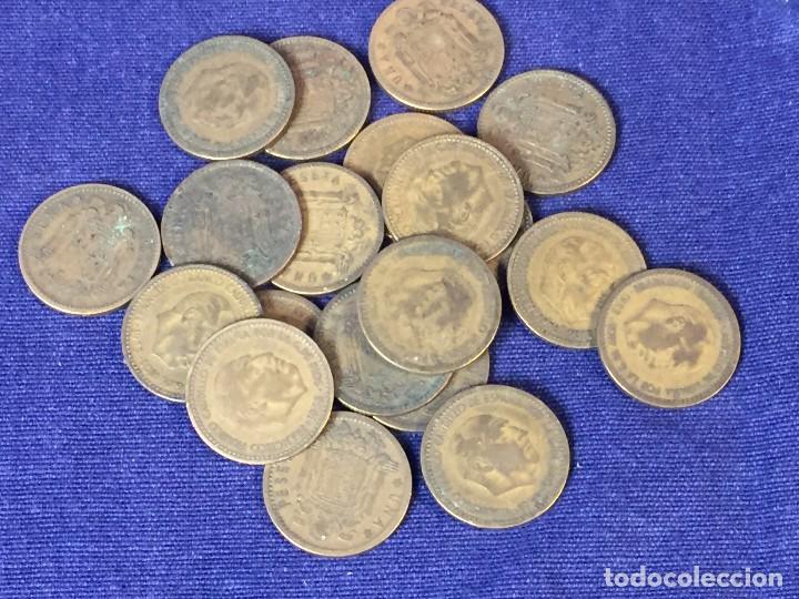Monedas Franco: Lote 20 monedas de una peseta de 1953 buen estado general varias estrellas visibles variadas 67 grs. - Foto 2 - 219053021