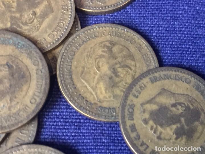 Monedas Franco: Lote 20 monedas de una peseta de 1953 buen estado general varias estrellas visibles variadas 67 grs. - Foto 5 - 219053021