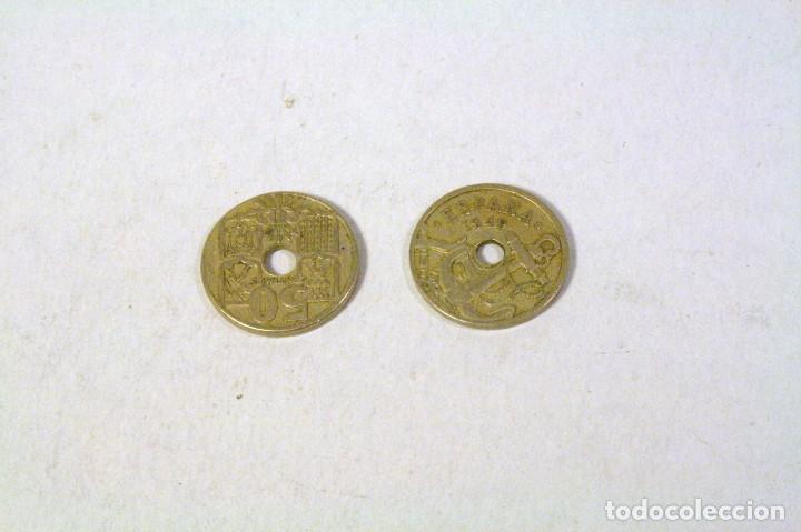 Monedas Franco: dos monedas de 50 centimos 1949 - Foto 1