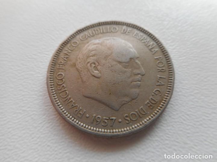 Monedas Franco: MONEDA 5 PESETAS 1957 - Foto 2