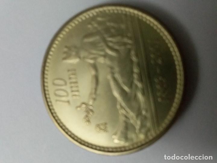 Monedas Franco: Moneda de 100 pesetas 2001 sin circular - Foto 1